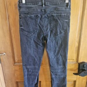 Women's Skinny Jeans in Black